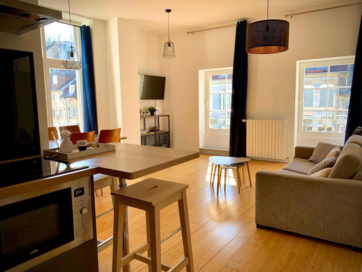 Les Fabuleux Appartements Du Coeur De Ville - Place Victor Hugo Besanzón Exterior foto