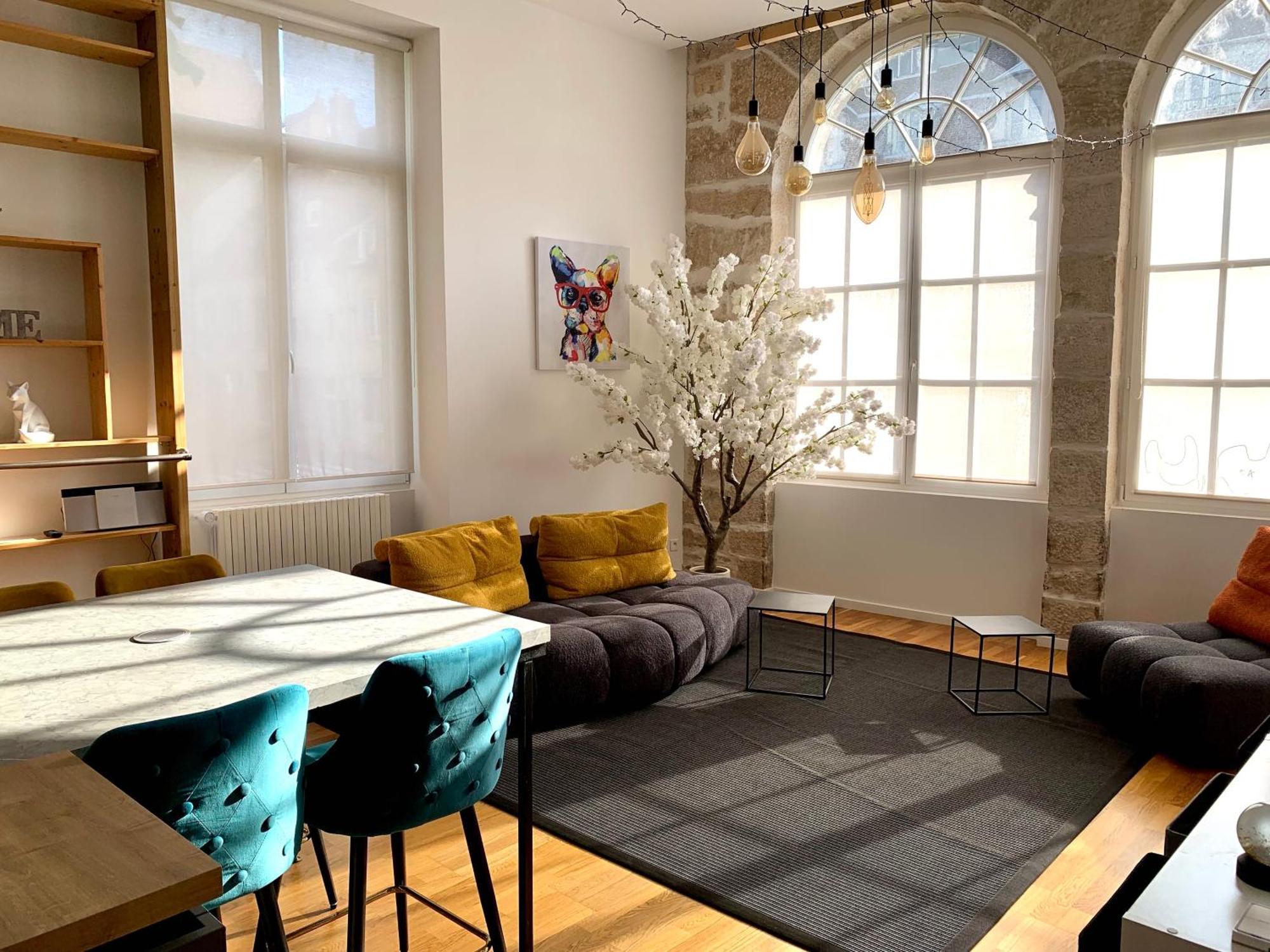 Les Fabuleux Appartements Du Coeur De Ville - Place Victor Hugo Besanzón Exterior foto
